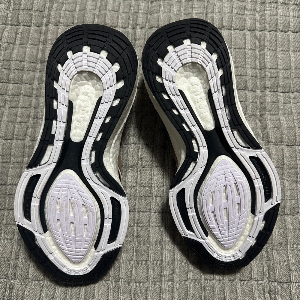 Adidas by Stella McCartney Ultraboost Sneaker size 7 - Picture 5 of 5